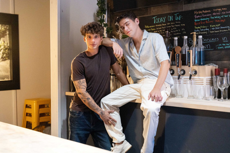 Joey Mills, Leo Levine