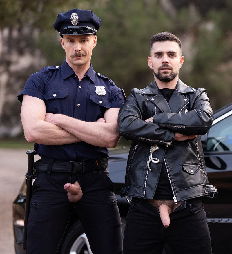 Adam Tyrant, Manuel Capri